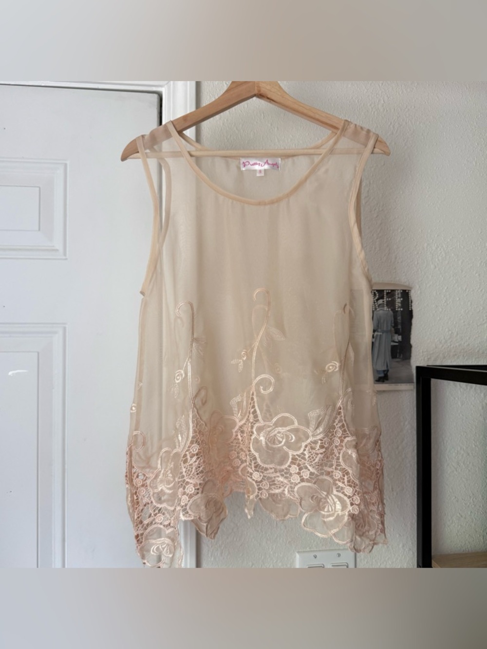 PRETTY ANGEL peach sheer silk blend lace embroidered trim cropped tank‎ top